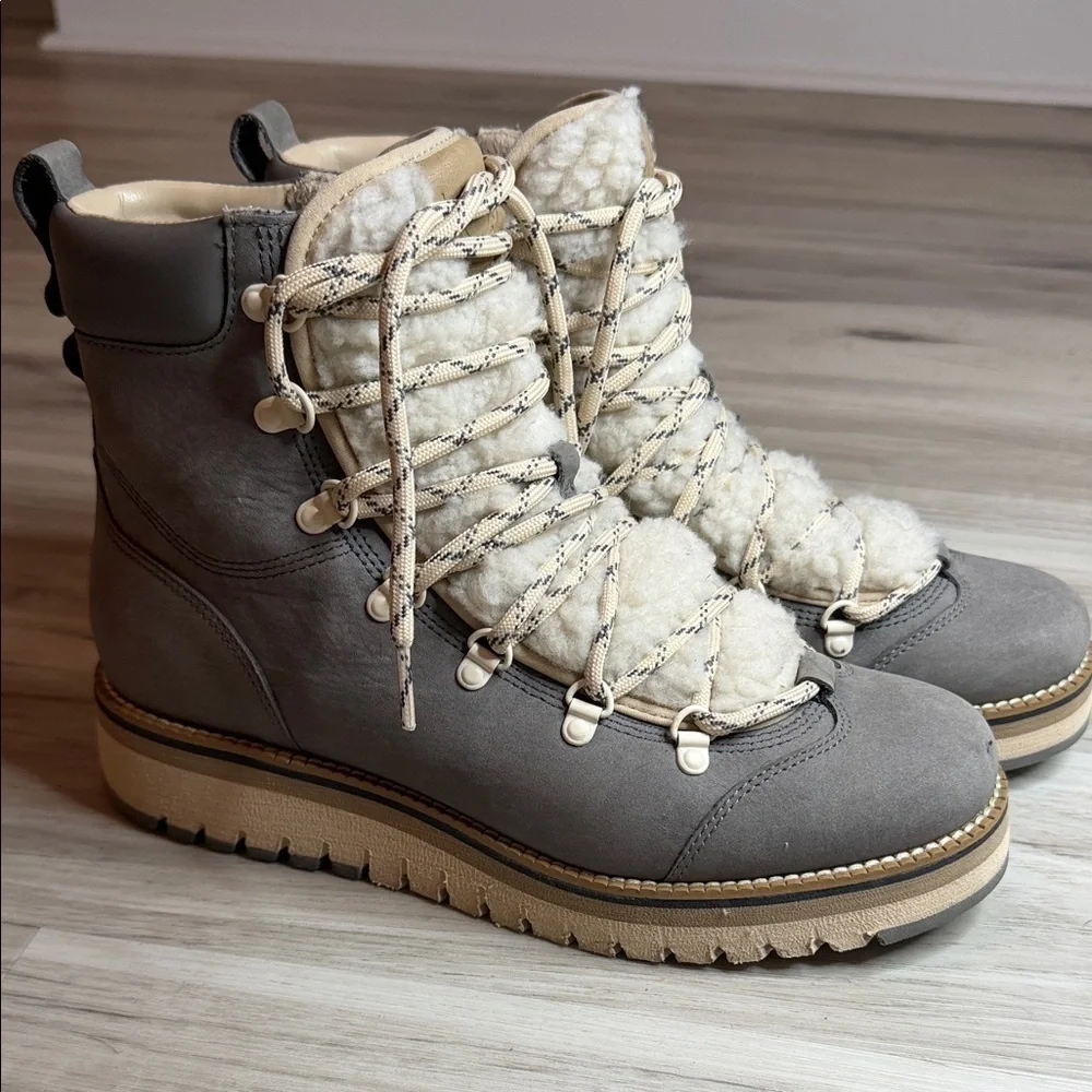 COLE HAAN Gray Women's Boots size 8